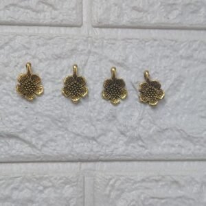 Antique Pendants Flower Design(1 Piece)