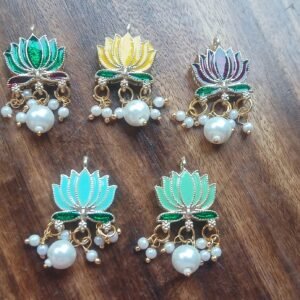 Lotus Pendant with Pearl Hanging